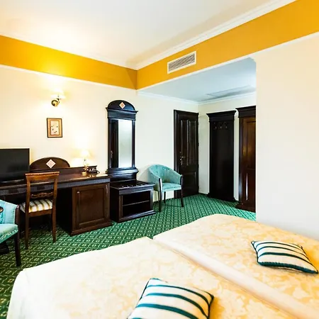 Szálloda Koronna 4*