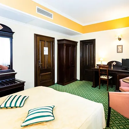 Koronna Hotel